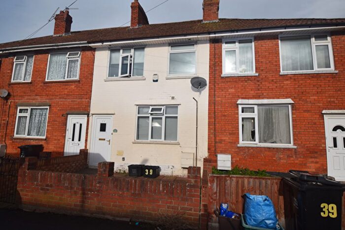 4 Bedroom Terraced House For Sale In Penzoy Avenue, Bridgwater, TA6