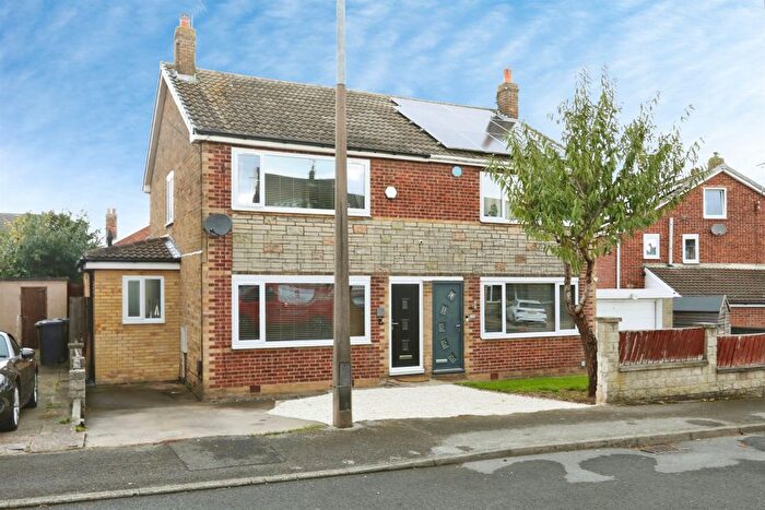 3 Bedroom Semi-Detached House For Sale In Rochester Road, South Anston, Sheffield, S25