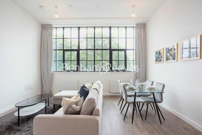 1 Bedroom Flat To Rent In Carnation Gardens, Hayes, UB3