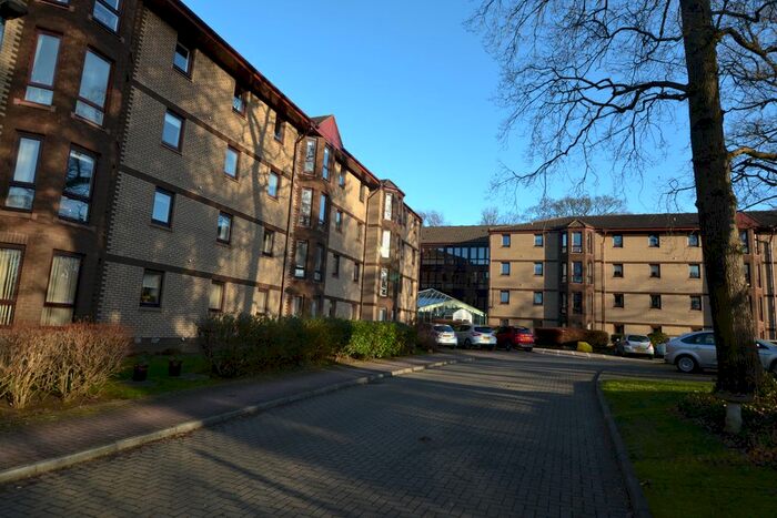 2 Bedroom Flat To Rent In Barnton Park View, Edinburgh, EH4