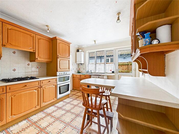 4 Bedroom Bungalow For Sale In Bromeswell Road, Ipswich, Suffolk, IP4 - Photo 4