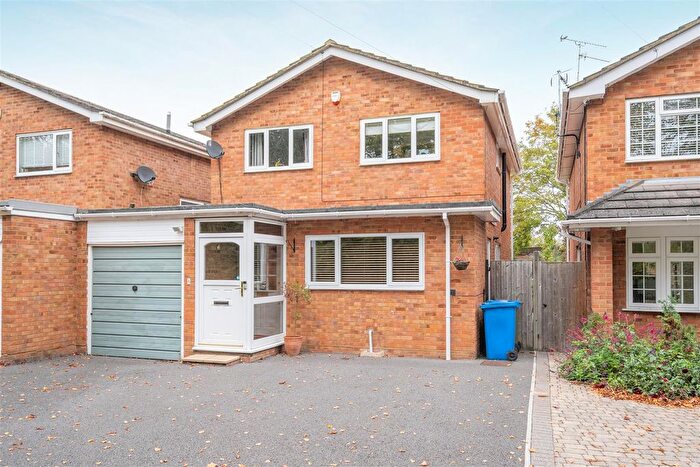 4 Bedroom Link Detached House For Sale In Eton Road, Datchet, SL3