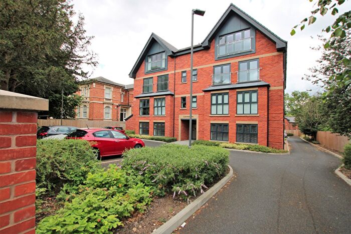 2 Bedroom Flat For Sale In South Park, Lincoln, LN5