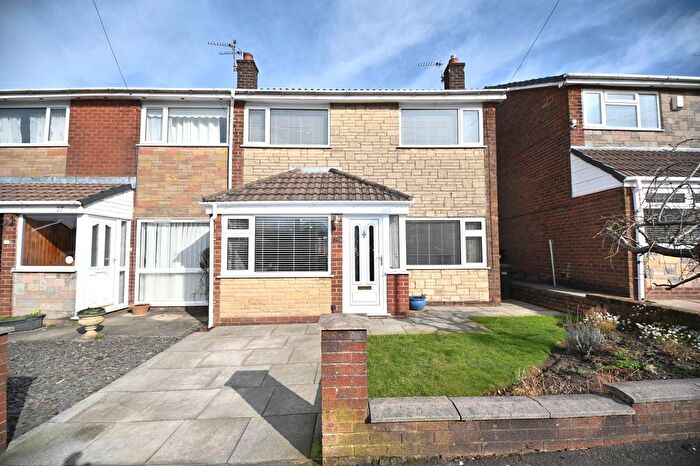 3 Bedroom Semi-Detached House To Rent In Heathfield Drive, Bolton, Lancashire, BL3