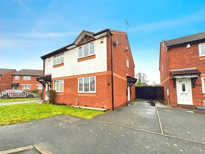 2 Bedroom Semi Detached House For Sale In Barn Farm Close, Bilston, Wolverhampton, WV14