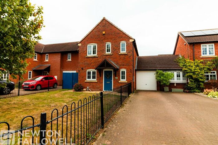 3 Bedroom Link Detached House For Sale In Southgore Lane, North Leverton, DN22