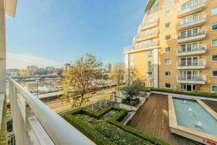 1 Bedroom Flat To Rent In Lombard Road, Battersea, SW11