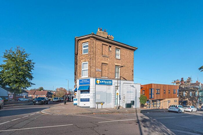 3 Bedroom Flat For Sale In Anerley Road, Anerley, London, SE20
