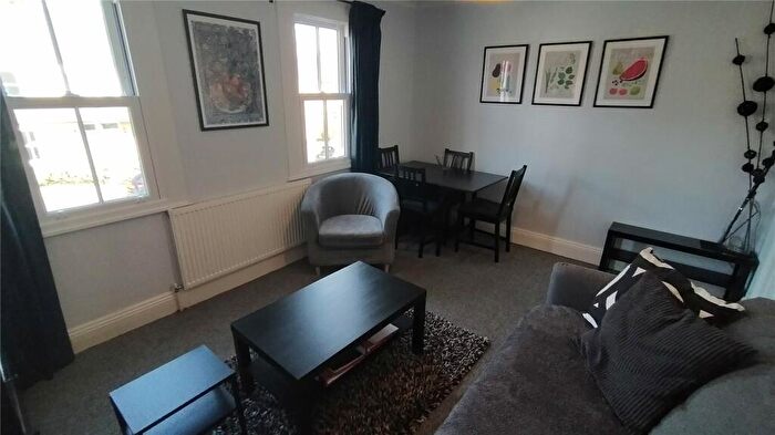 2 Bedroom Apartment To Rent In Short Let - Bedroom, Bathroom St Floor Flat In Summertown, OX2