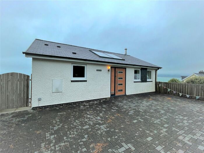 3 Bedroom Detached House For Sale In Llwyngwril, Gwynedd, LL37