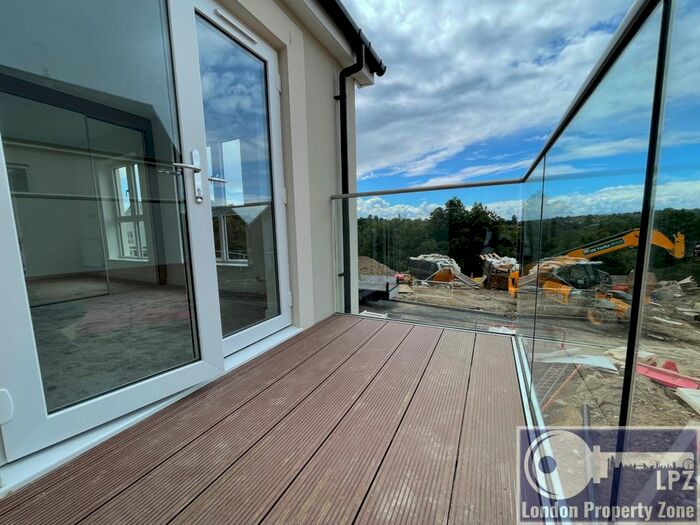 3 Bedroom Detached House To Rent In Braming Crescent, Tunbridge Wells, TN2