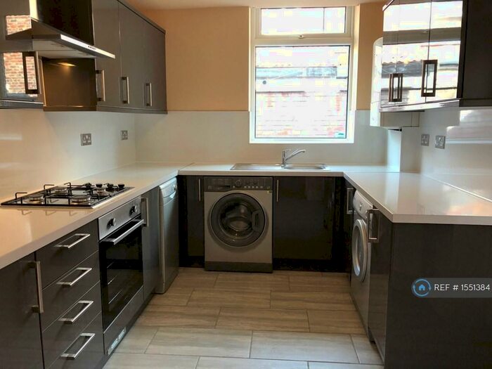 5 Bedroom Terraced House To Rent In Fallowfield, Fallowfield, M14