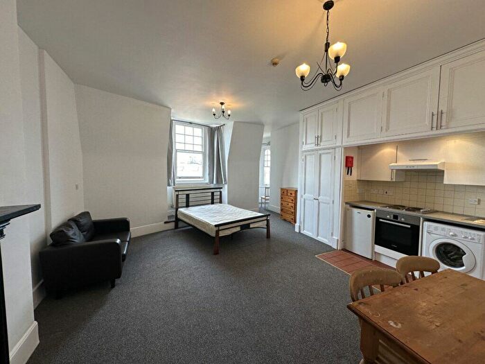 Studio To Rent In Studio – The Sailsbury Hotel – Green Lanes:, N4