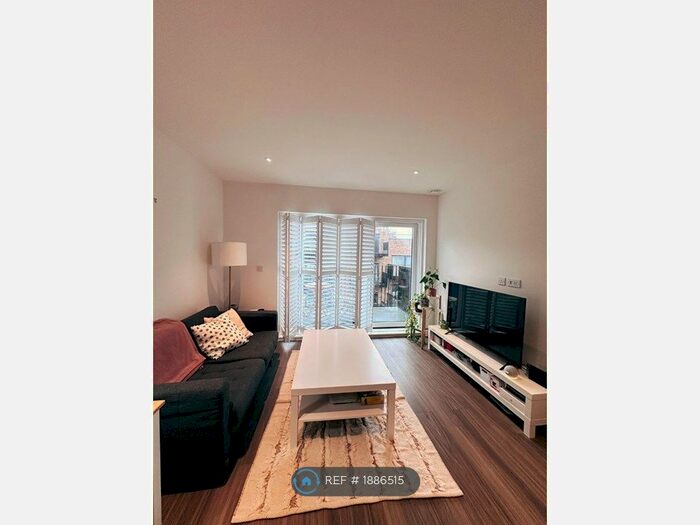 1 Bedroom Flat To Rent In London, London, SE18