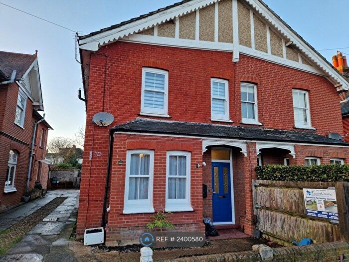 1 Bedroom Flat To Rent In Maldon Road, Colchester, CO3