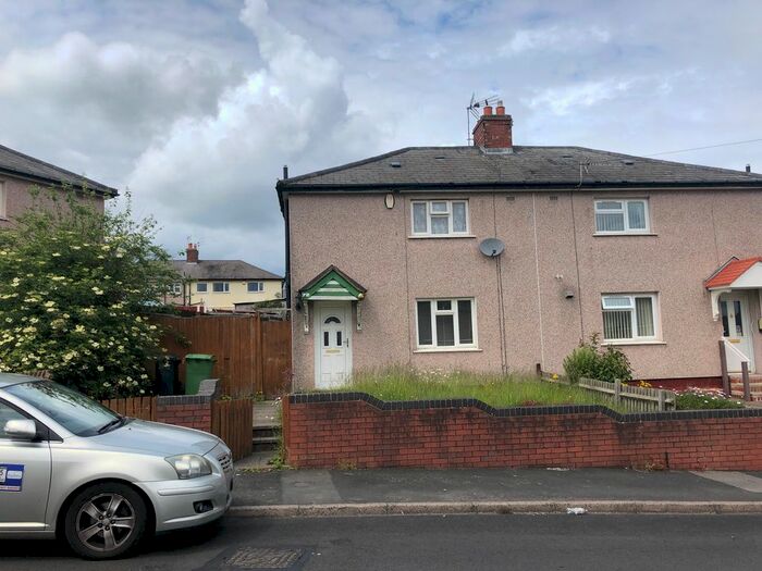 3 Bedroom Semi-Detached House To Rent In Harebell Crescent, Dudley, DY1