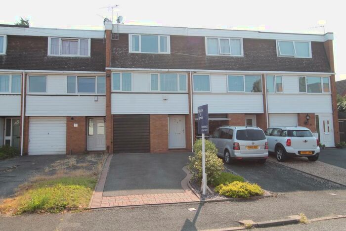 3 Bedroom Terraced House To Rent In Swincross Road, Oldswinford, Stourbridge, DY8