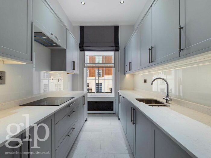 1 Bedroom Flat To Rent In Gower Street, Bloomsbury, WC1E