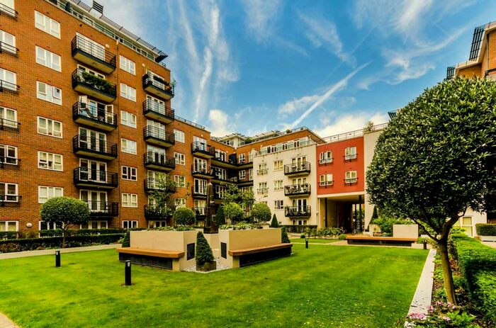 2 Bedroom Flat To Rent In Seven Kings Way, Kingston, Kingston Upon Thames, KT2