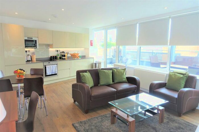 1 Bedroom Flat To Rent In Princes Street, Richmond, TW9