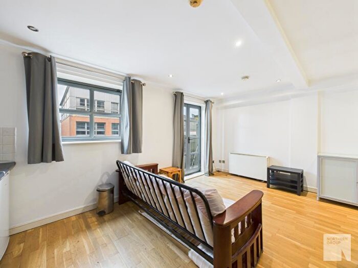 1 Bedroom Apartment To Rent In Oldham Street :: Nq, M4