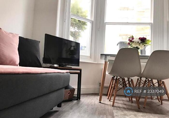 2 Bedroom Flat To Rent In Short Let, Brighton, BN1