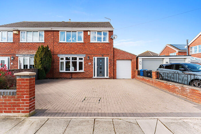 3 Bedroom Semi Detached House For Sale In Faulding Way, Wybers, Grimsby, DN37