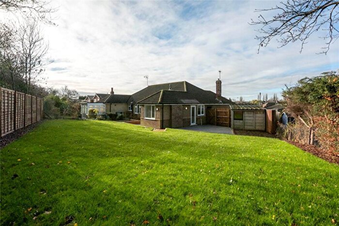 2 Bedroom Bungalow For Sale In Wordsworth Drive, Bletchley, Milton Keynes, MK3