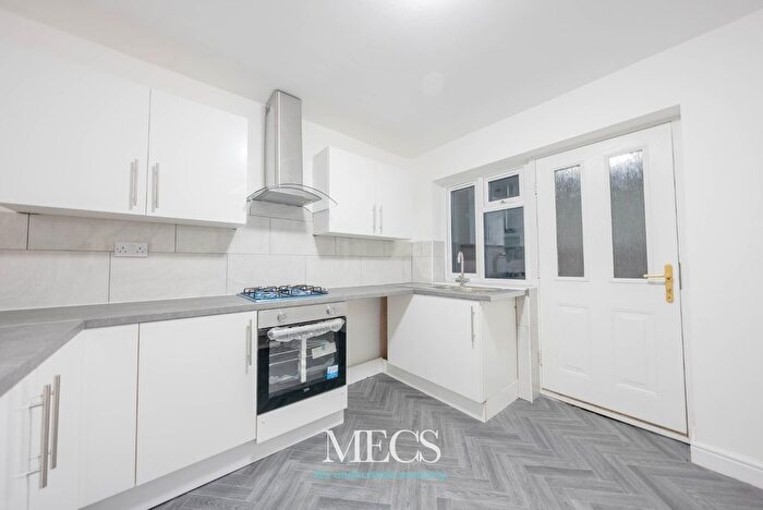 3 Bedroom Semi-Detached House For Sale In Wood Street, Dudley, West Midlands, DY2