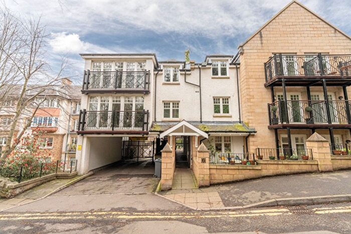 2 Bedroom Flat To Rent In West Mill Road, Colinton, Edinburgh, EH13