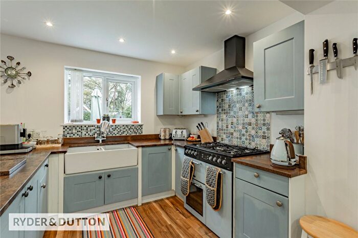 3 Bedroom Semi-detached House For Sale In Cleworth Road, Middleton, Manchester, M24