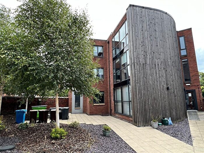 15 Bedroom Flat To Rent In Sorrel Bank, Salford, M6