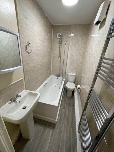 1 Bedroom Flat To Rent In Flat, Consort Terrace, Leeds, ., LS3