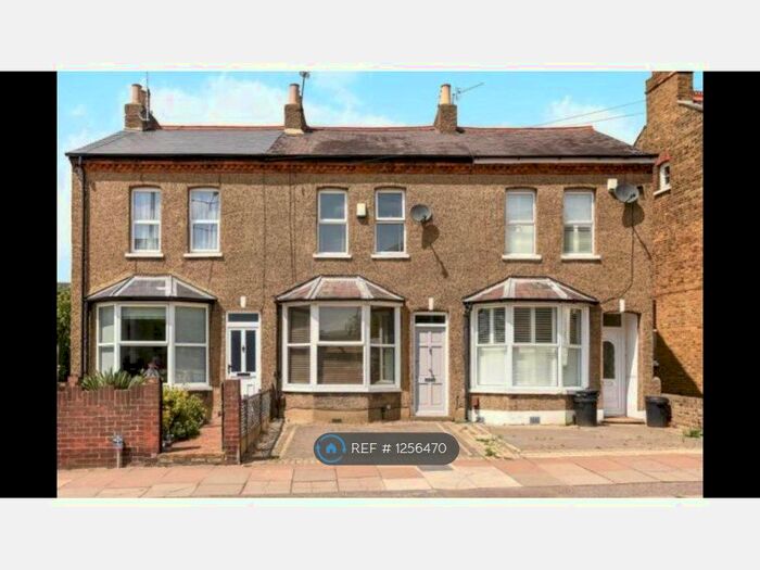 2 Bedroom Terraced House To Rent In Belmont Rd, Uxbridge UB8