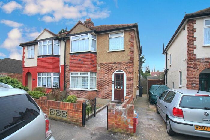 3 Bedroom Semi-Detached House To Rent In Gould Road, Bedfont, TW14