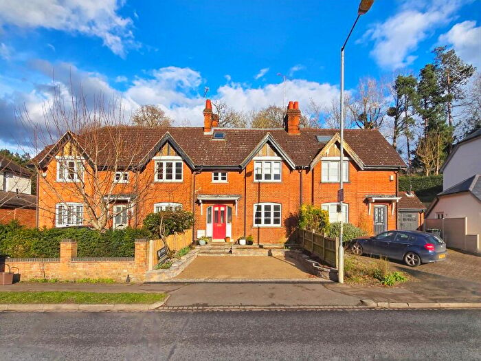 3 Bedroom Terraced House For Sale In Bedford Street, Ampthill, Bedfordshire, MK45