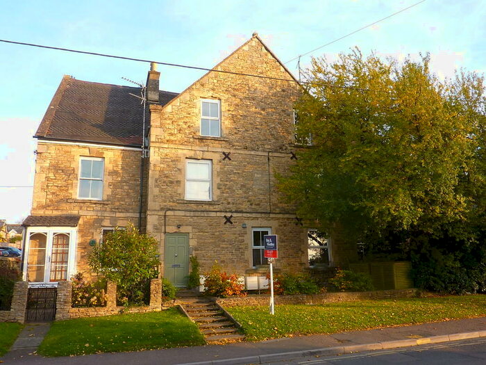 1 Bedroom Flat To Rent In Albion Street, Chipping Norton, OX7