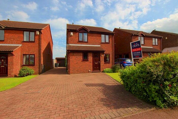 3 Bedroom Detached House For Sale In Raithby Avenue, Keelby, Grimsby, DN41