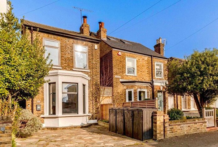 3 Bedroom Detached House For Sale In Stanhope Road, Walthamstow, London, E17
