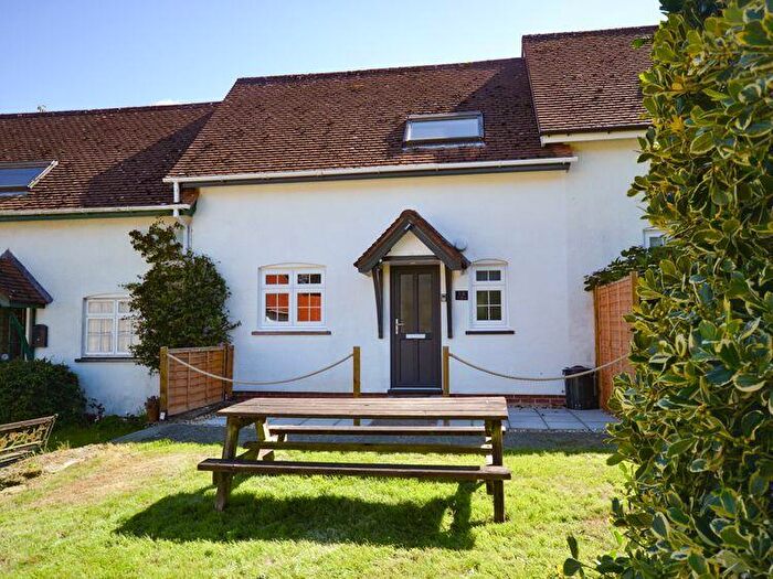 2 Bedroom Cottage For Sale In Cottage, Penrallt Hotel Complex, Aberporth, Cardigan, Ceredigion, SA43