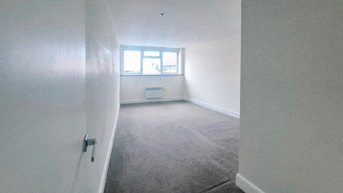 1 Bedroom Flat To Rent In High Street, Maidstone, ME14
