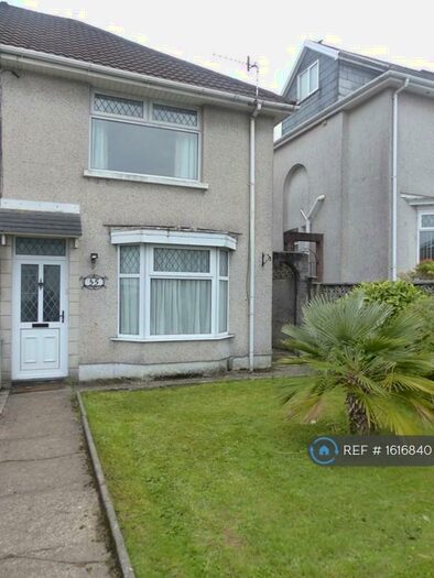 3 Bedroom Semi-Detached House To Rent In Tycoch Road, Sketty, Swansea, SA2