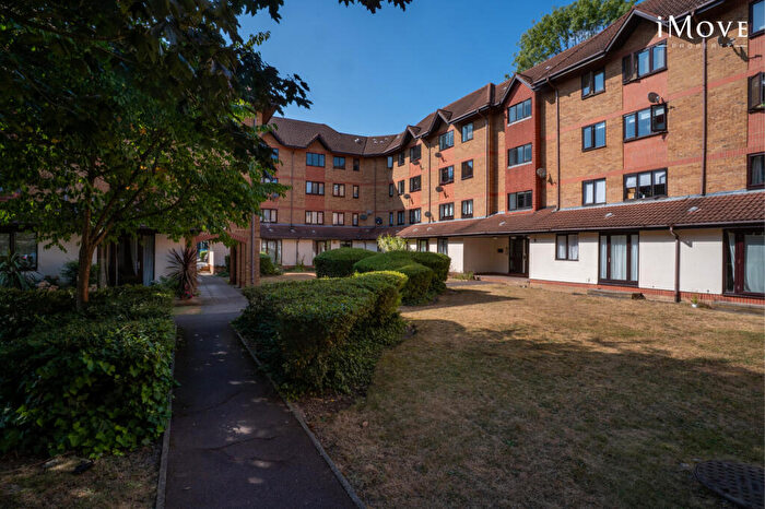 1 Bedroom Flat For Sale In Orchard Grove, London, SE20