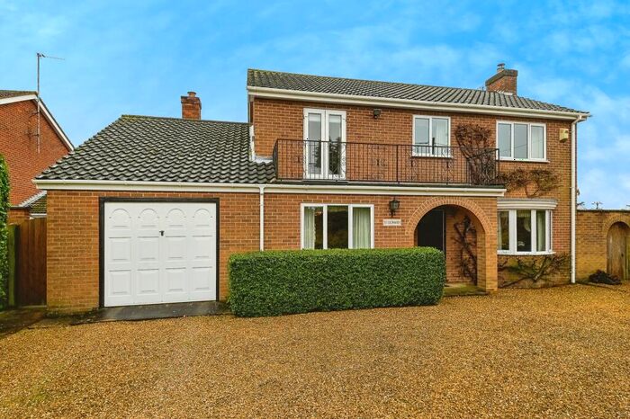 4 Bedroom Detached House For Sale In Low Side, Upwell, Norfolk, PE14