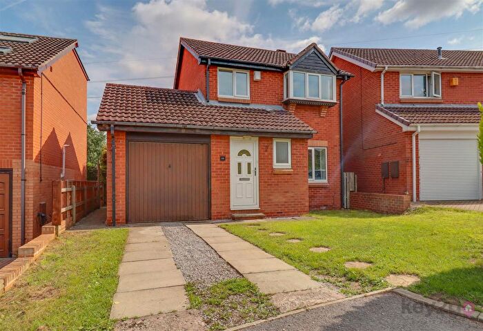 3 Bedroom Detached House For Sale In Broadlands Avenue, Owlthorpe, Sheffield, S20