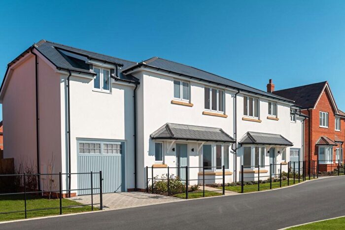 4 Bedroom Semi-Detached House For Sale In Doughton Road (off, Coggeshall Road), Kelvedon, CO5