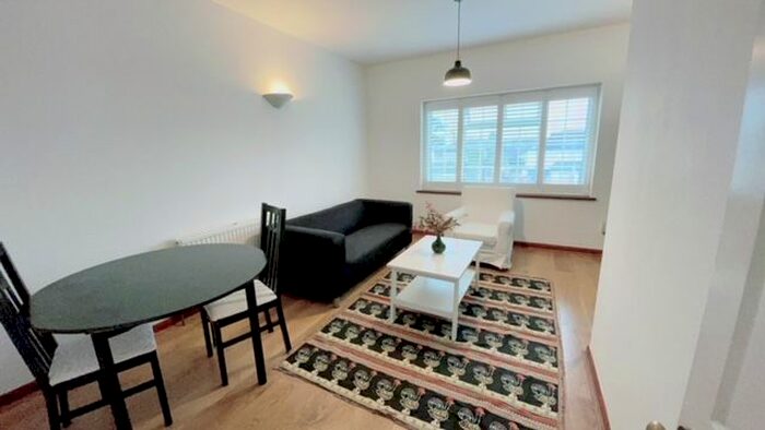 1 Bedroom Flat To Rent In Beaconsfield Road, Southall, UB1