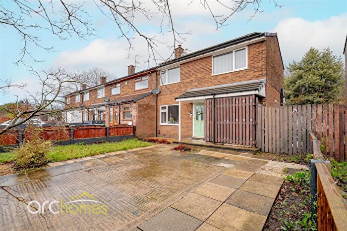 2 Bedroom Semi Detached House For Sale In Yew Tree Avenue, Atherton, Manchester, M46