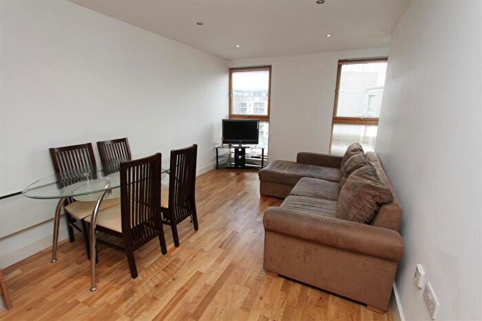 1 Bedroom Flat To Rent In Cartier House, Leeds Dock, LS10