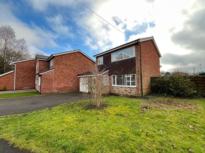 3 Bedroom Detached House To Rent In Park Crescent, Doveridge, Ashbourne, DE6